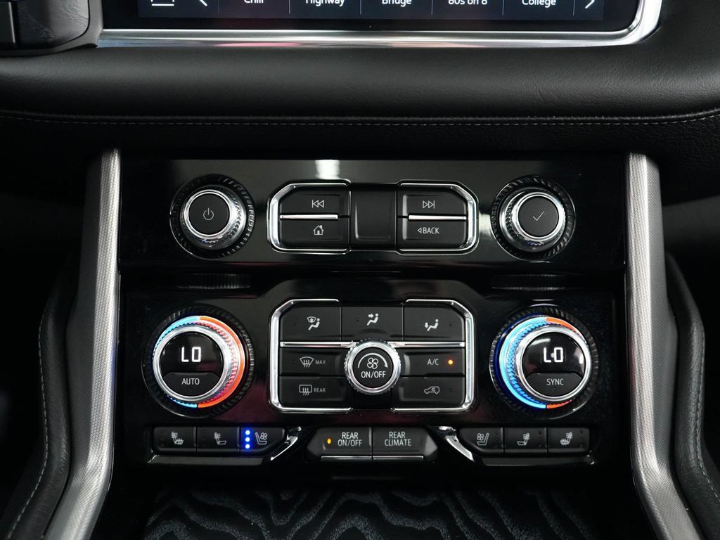 Used 2022 GMC Yukon XL Denali AWD/4WD image 20