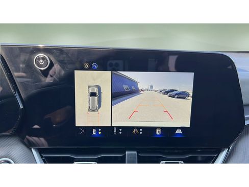 Certified 2025 Chevrolet Equinox LT w/ Convenience Package II AWD/4WD image 19