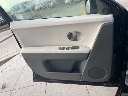 New 2026 Hyundai Ioniq 5 SEL image 30