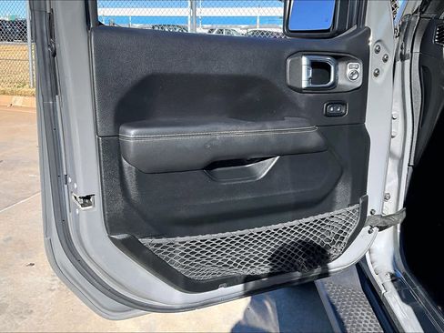 Used 2021 Jeep Wrangler Unlimited Sahara w/ Safety Group image 24