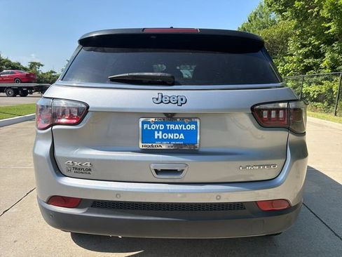 Used 2024 Jeep Compass Limited AWD/4WD image 4
