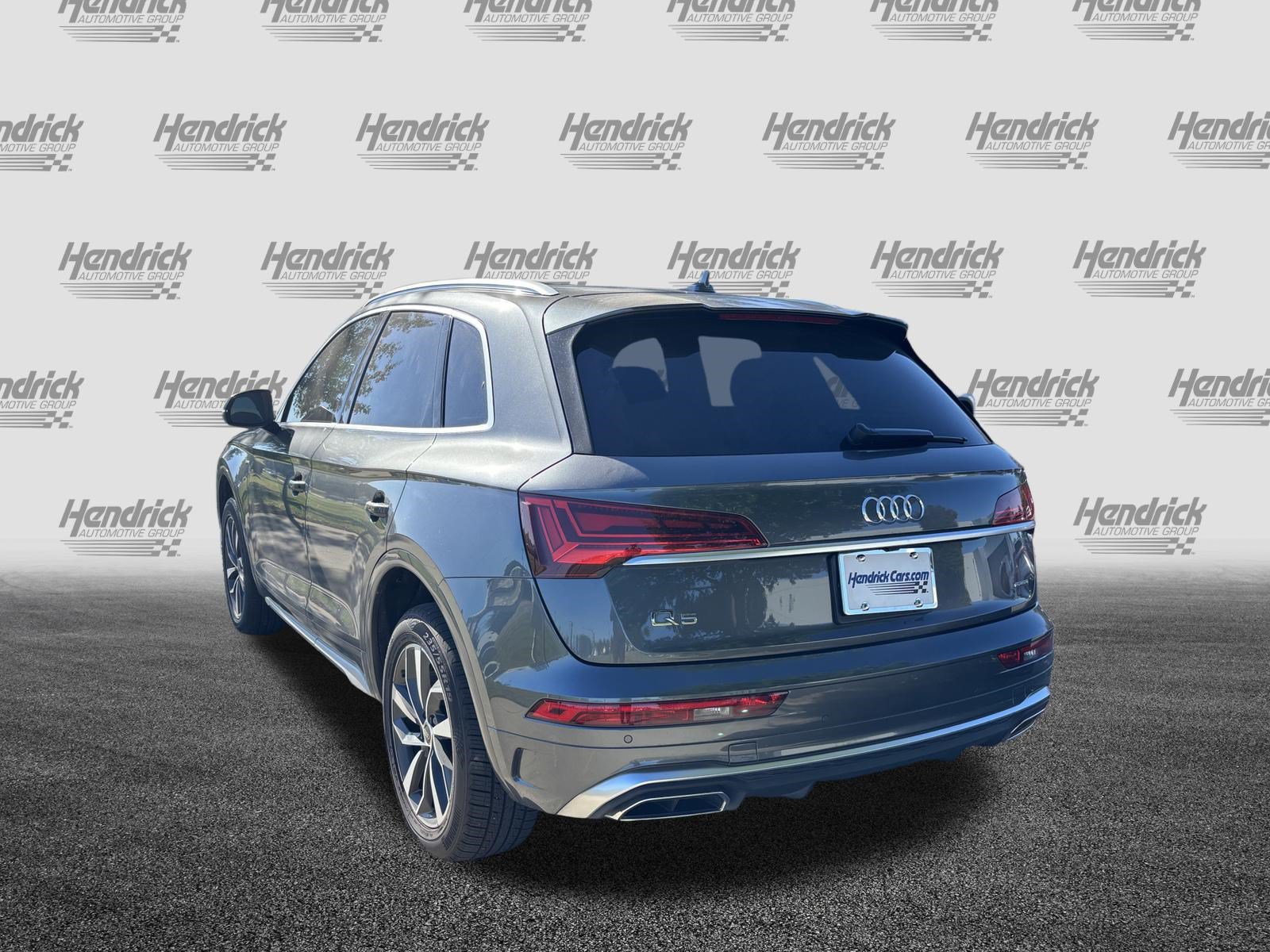 Used 2024 Audi Q5 2.0T Premium Plus w/ Premium Plus Package AWD/4WD image 9