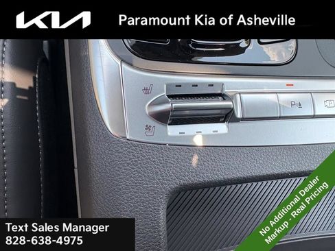 New 2026 Kia Carnival SX FWD image 17