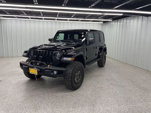 Used 2022 Jeep Wrangler Unlimited Rubicon w/ Trailer Tow Package image 3