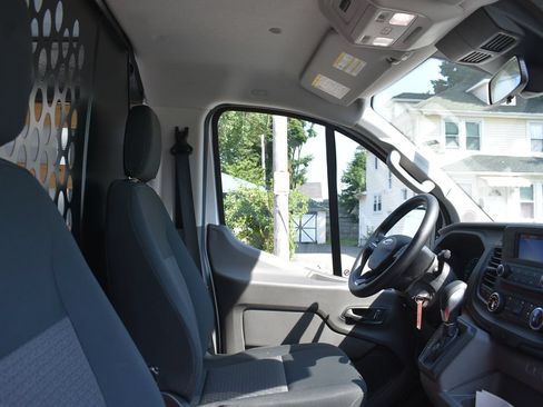 Used 2025 Ford Transit 250 Low Roof w/ Exterior Upgrade Package RWD image 19