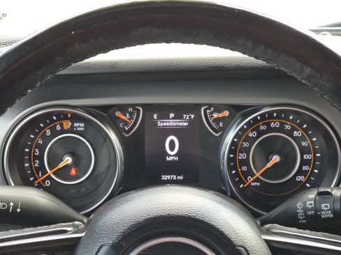 Used 2022 Jeep Wrangler Willys image 24