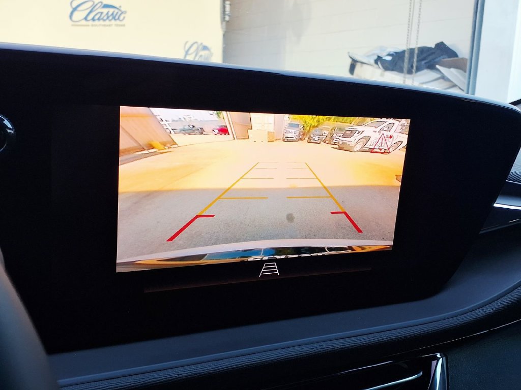 Used 2025 Buick Envista Sport Touring w/ Convenience I Package FWD image 24