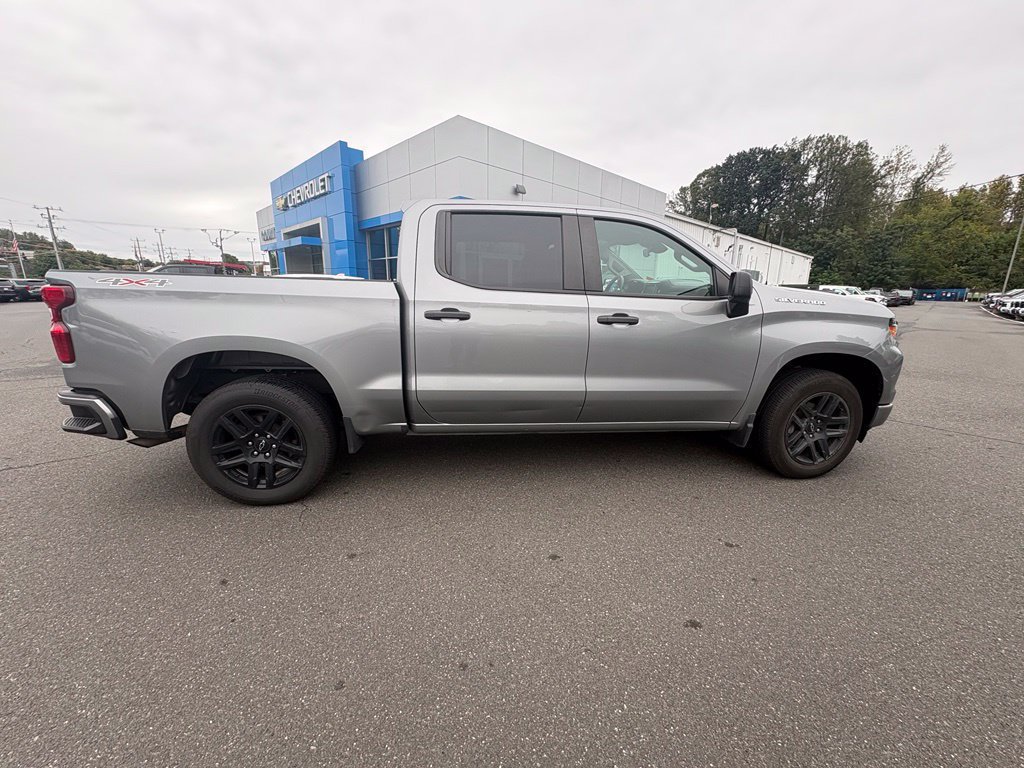 Used 2024 Chevrolet Silverado 1500 Custom AWD/4WD image 4