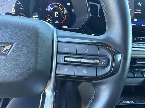 Used 2024 Chevrolet Colorado ZR2 w/ ZR2 Convenience Package III image 29