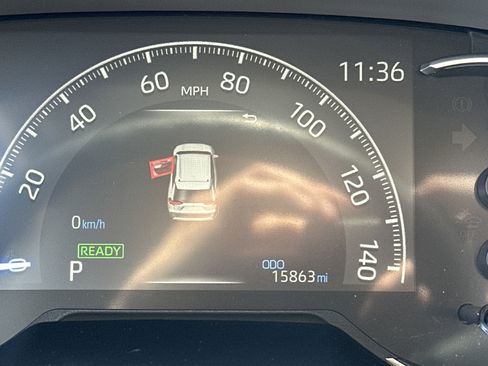 Certified 2025 Toyota RAV4 LE AWD/4WD image 22