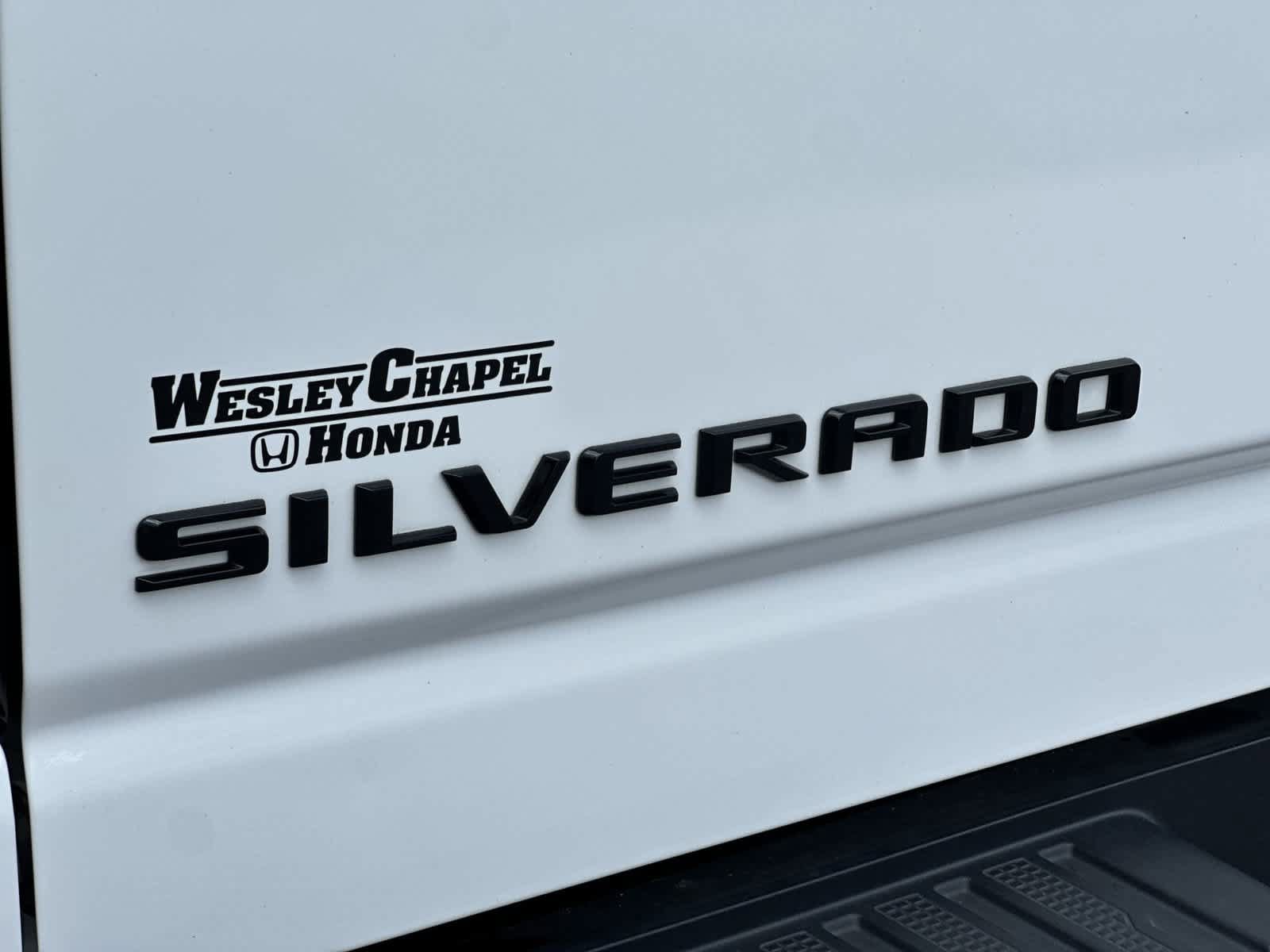 Used 2024 Chevrolet Silverado 2500 LT w/ Z71 Sport Edition AWD/4WD image 11