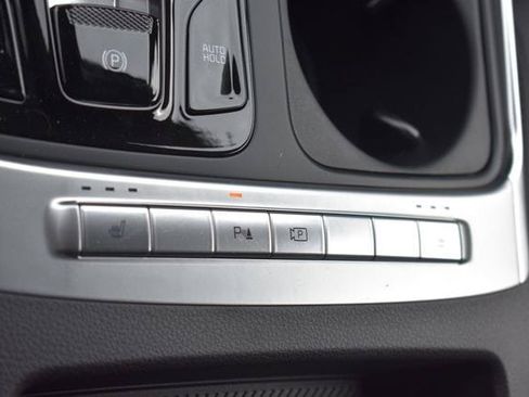 New 2026 Kia Carnival EX FWD image 25