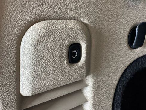 Used 2019 Jeep Grand Cherokee Limited AWD/4WD image 22