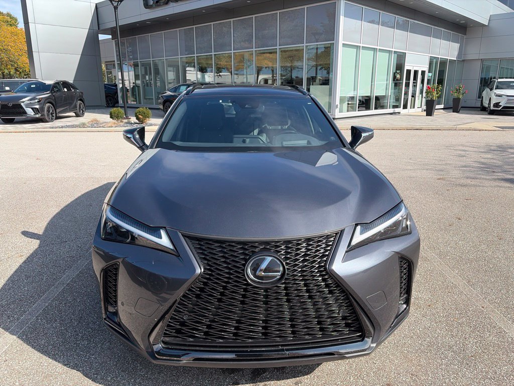 Used 2024 Lexus UX 250h F Sport AWD/4WD image 2