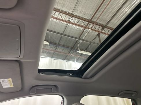 Used 2022 Honda CR-V EX-L image 20
