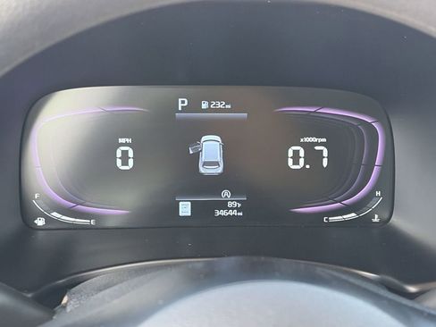 Certified 2024 Kia Soul LX FWD image 29