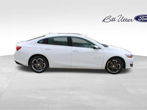 Used 2024 Chevrolet Malibu LT FWD image 3