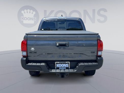 Used 2023 Toyota Tacoma SR5 AWD/4WD image 5