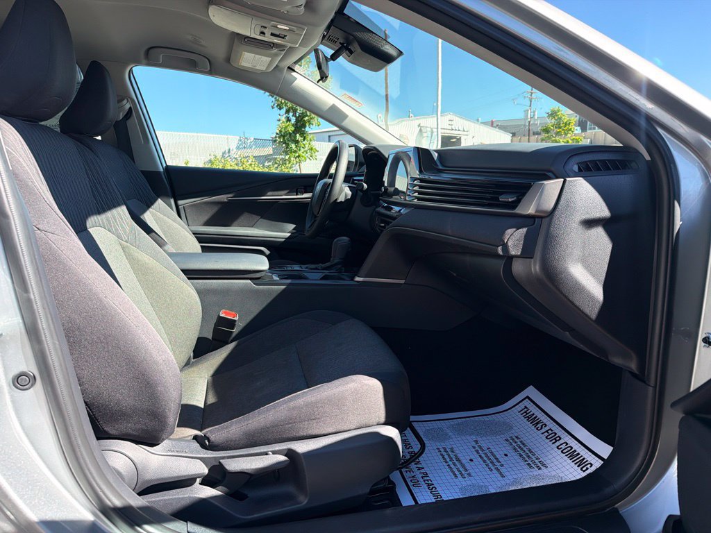 Used 2025 Toyota Camry LE FWD image 12