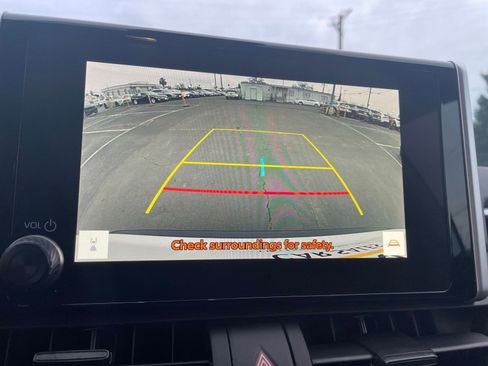 Used 2025 Toyota RAV4 LE image 20