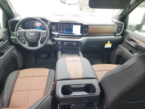 New 2026 Chevrolet Silverado 3500 High Country w/ High Country Premium Package AWD/4WD image 26