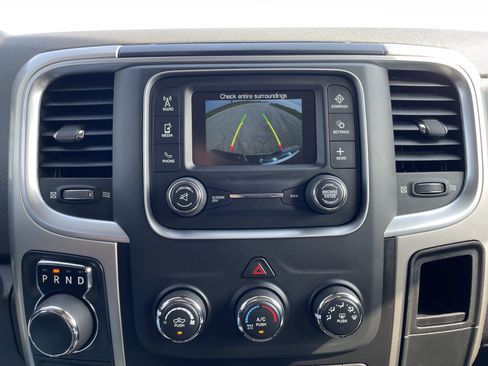 Used 2020 RAM 1500 Classic SLT image 6