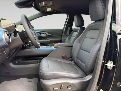 New 2026 Chevrolet Equinox EV LT FWD image 9