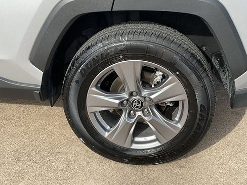 Used 2025 Toyota RAV4 XLE image 8