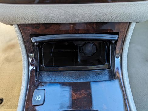 Used 2011 Cadillac DTS Premium w/ Driver Awareness Package image 23