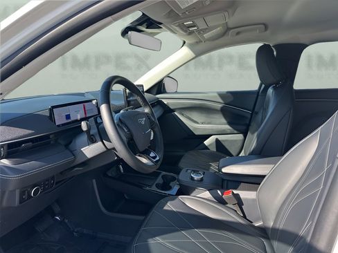 Used 2024 Ford Mustang Mach-E Select w/ Comfort Package Lite image 9