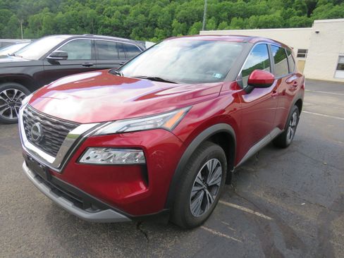 Used 2023 Nissan Rogue SV AWD/4WD image 3