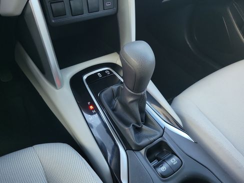 Used 2024 Toyota Corolla Cross L FWD image 28
