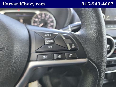 Used 2024 Nissan Sentra SV FWD image 16