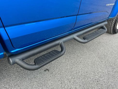 Used 2021 Chevrolet Colorado LT w/ LPO, Tonneau and Step Package image 15