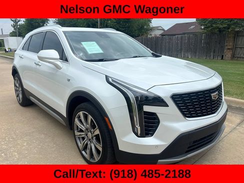 Used 2019 Cadillac XT4 Premium Luxury w/ Technology Package AWD/4WD image 3