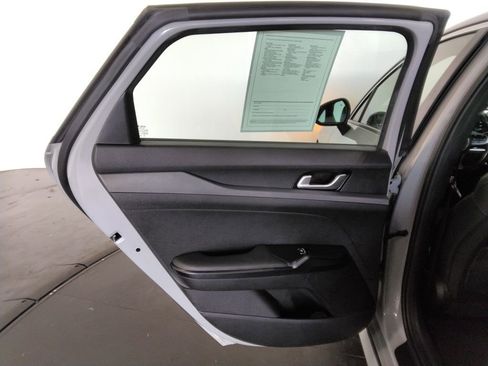 Used 2023 Kia K5 GT-Line image 29