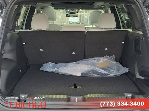 New 2026 Jeep Cherokee Overland image 7