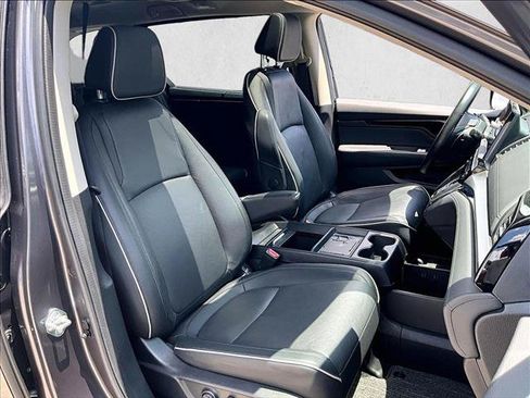 Used 2025 Honda Odyssey Touring image 9