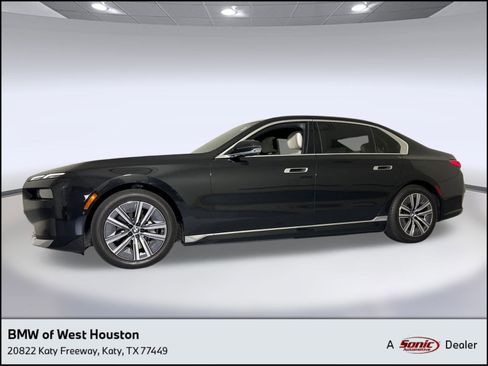 Certified 2024 BMW i7 eDrive50 image 1