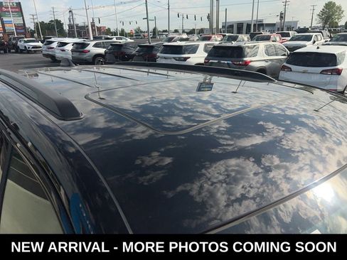 Used 2024 Jeep Grand Cherokee Altitude AWD/4WD image 12
