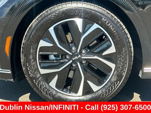 Used 2023 Kia EV6 Wind RWD image 45