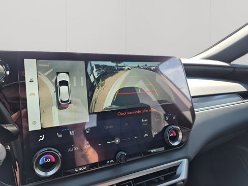 Used 2024 Lexus RX 500h F Sport w/ Convenience Package image 46