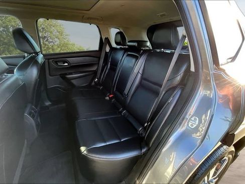 Certified 2023 Nissan Rogue SL w/ SL Premium Package FWD image 21