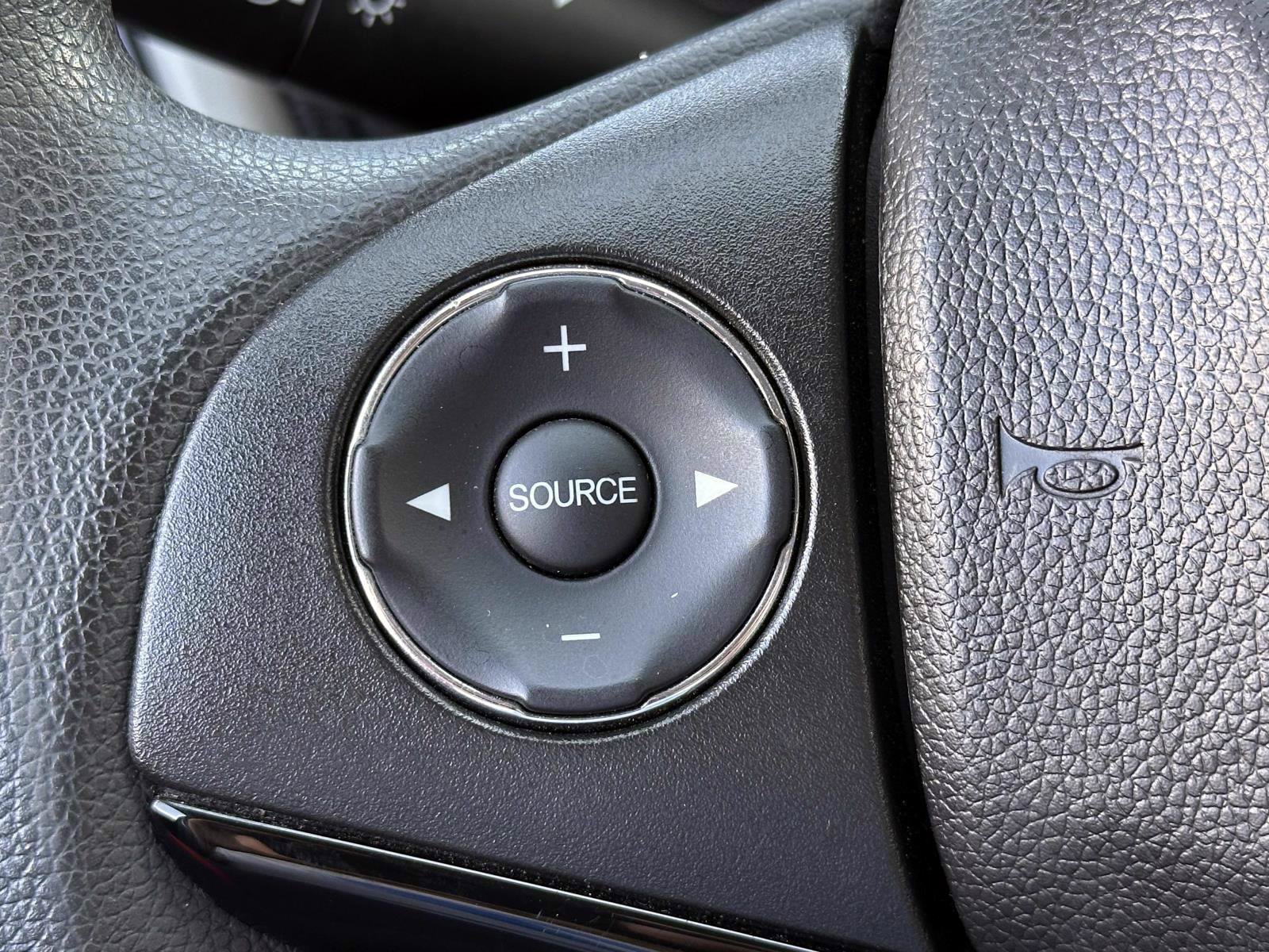 Used 2019 Honda HR-V LX image 18
