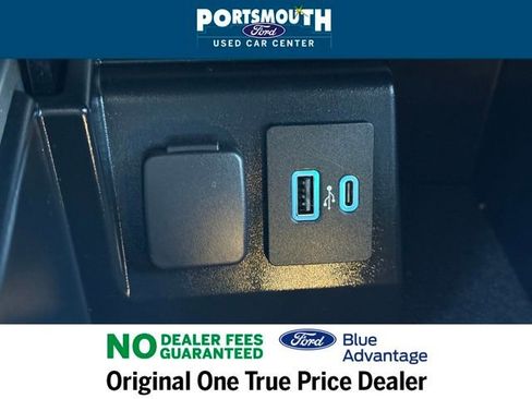 Used 2022 Ford Explorer XLT w/ Equipment Group 202A image 14