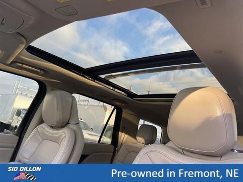Used 2021 Lincoln Navigator Reserve w/ Luxury Package AWD/4WD image 17