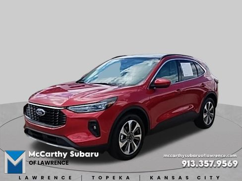 Used 2024 Ford Escape Platinum w/ Premium Technology Package AWD/4WD image 1