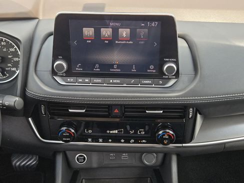Used 2022 Nissan Rogue SV FWD image 20