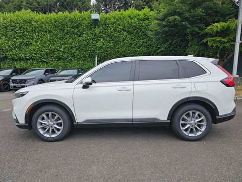 Used 2023 Honda CR-V EX image 4
