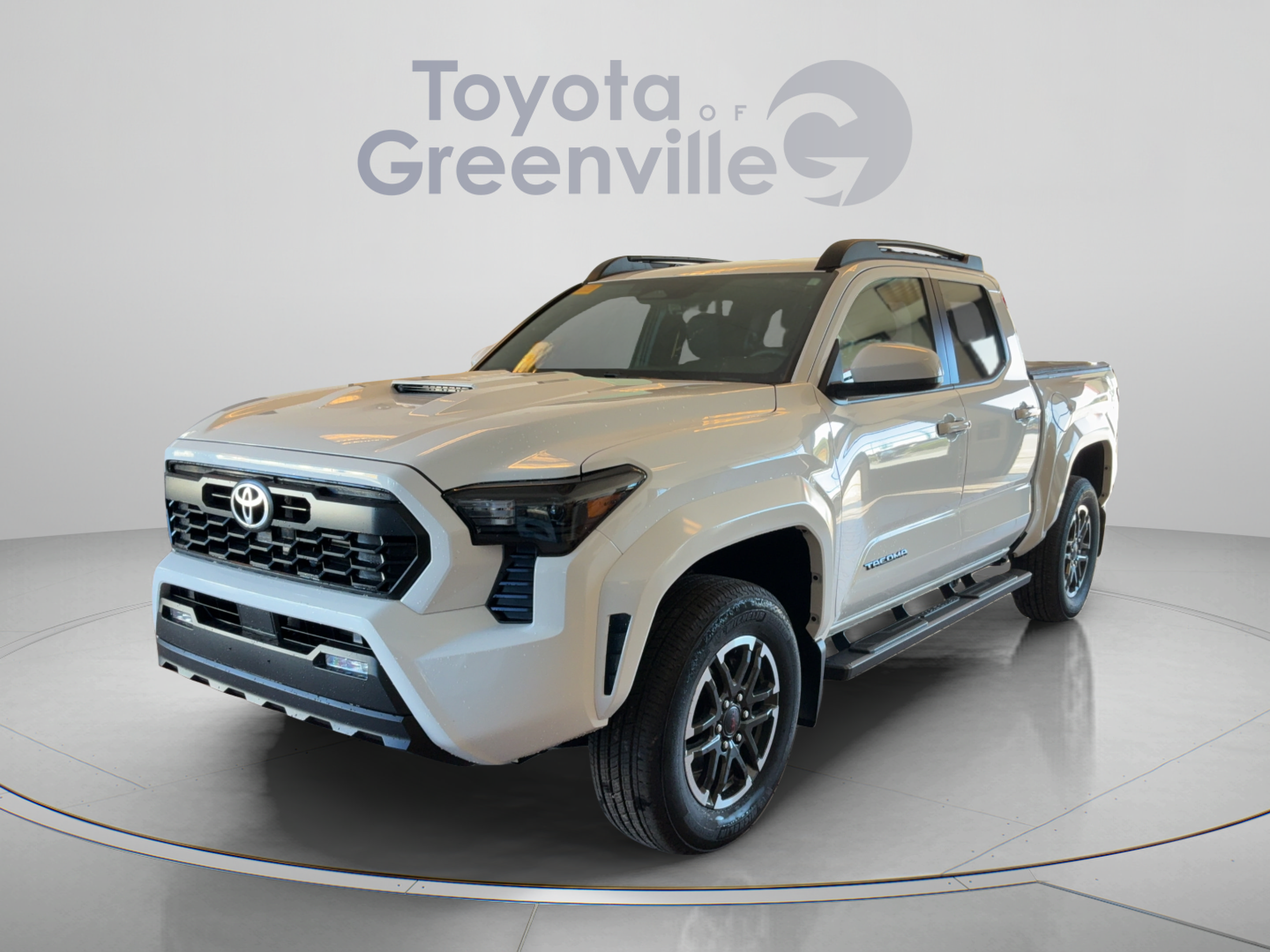 Certified 2025 Toyota Tacoma TRD Sport AWD/4WD image 1